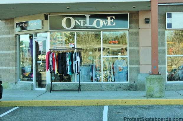 One Love Skateboard Shop - Poco